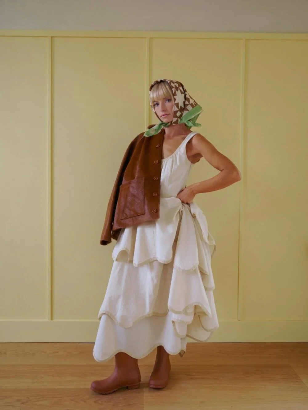 Alli Marye Millie dress in natural - Picture 4 of 8